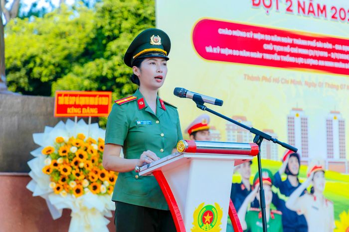 Đại diện Ban thanh niên Công an TPHCM, phát động đợt thi đua cao điểm