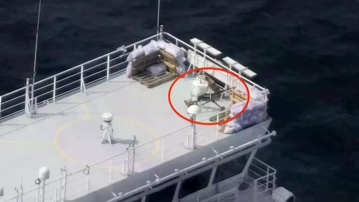 Súng máy hạng nặng Kord xuất hiện trên tàu chở LNG của Nga tại biển Baltic.