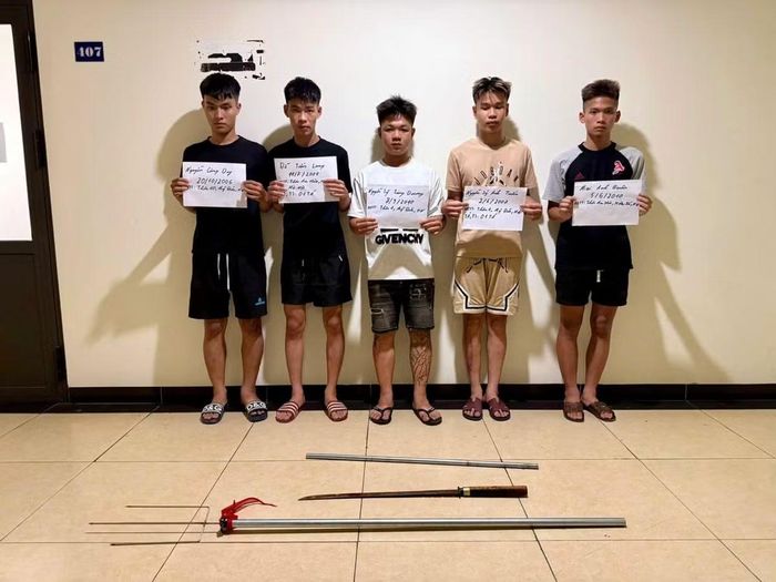 Các đối tượng bị khởi tố về tội gây rối trật tự công cộng