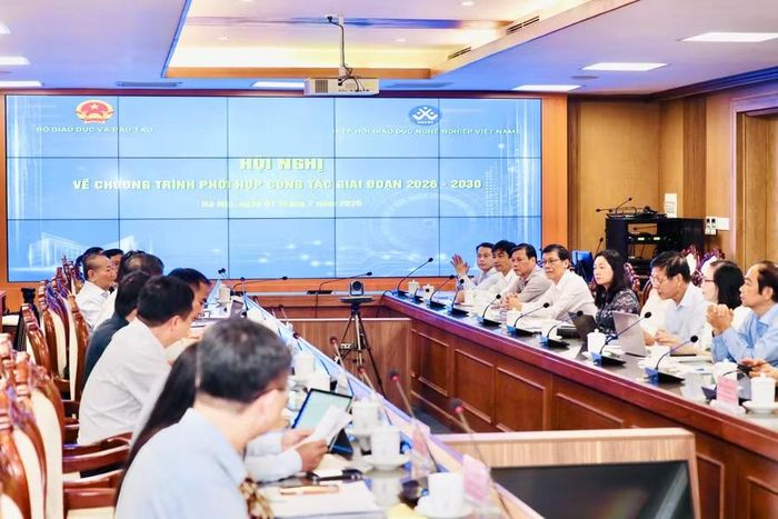 Các đại biểu tham dự hội nghị.