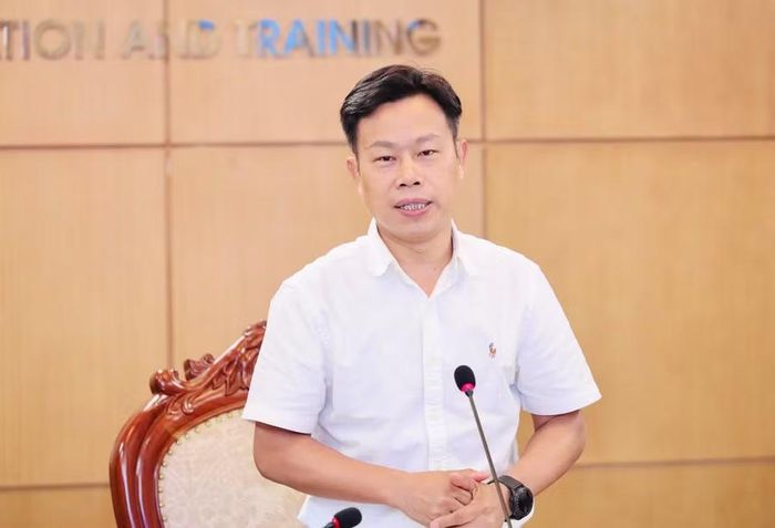 Thứ trưởng Bộ GD&ĐT Lê Quân phát biểu tại hội nghị.