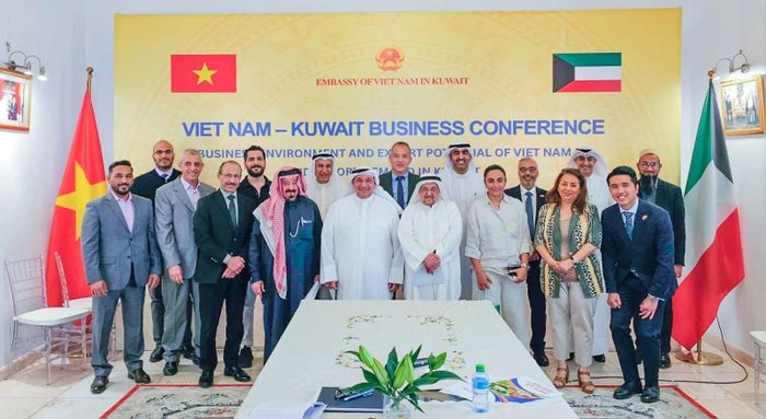 Trong 6 tháng cuối năm 2026, Đại sứ quán dự kiến thúc đẩy những trọng tâm công tác ngoại giao kinh tế nào nhằm hỗ trợ doanh nghiệp, địa phương và thu hút hiệu quả hơn dòng vốn, công nghệ cũng như các đối tác từ Kuwait và khu vực Vùng Vịnh?