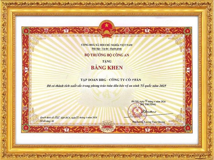 Bằng khen của Bộ Công An trao tặng Tập đoàn BRG tại Hội nghị tổng kết Phong trào Bảo vệ An ninh Tổ quốc năm 2025