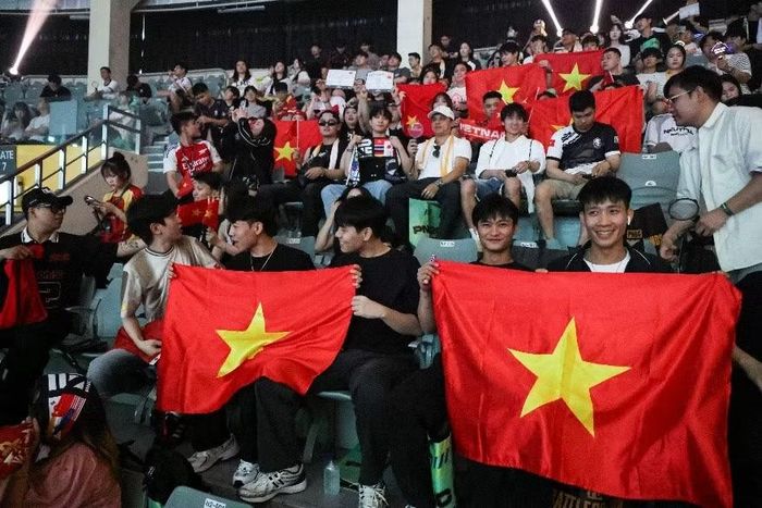 Người hâm mộ Việt Nam của môn Esport PUBG hào hứng cổ vũ đội tuyển quốc gia tại giải PNC 2026 (Nguồn: KRAFTON)