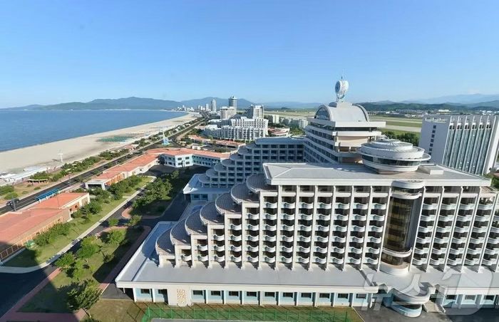 Khu du lịch ven biển Wonsan Kalma được xem là dự án du lịch nội địa trọng điểm của Triều Tiên. Ảnh: Daily NK.