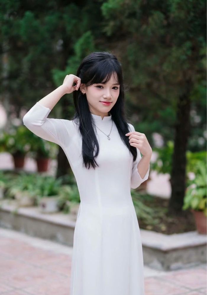 Thủ khoa toàn quốc Đặng Quỳnh Trang.