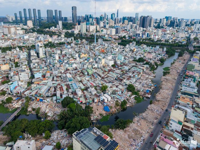 Những căn nhà dọc đường Bùi Hữu Nghĩa hoàn thành giải tỏa sáng 29/6.