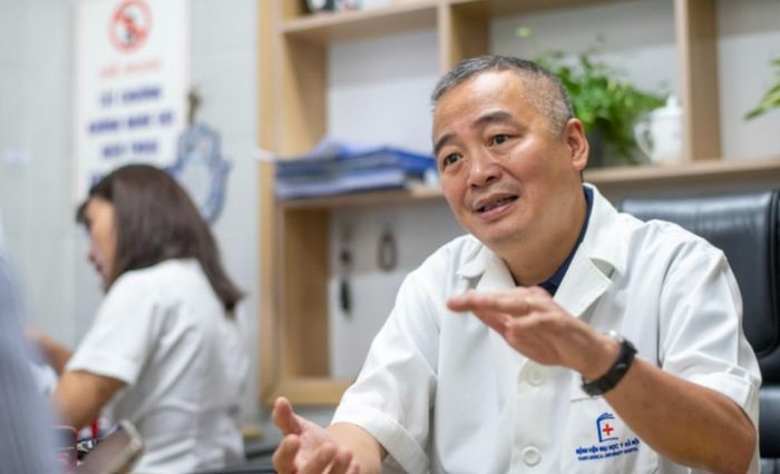 PGS.TS.BS. Nguyễn Lân Hiếu, chuyên gia tim mạch, Giám đốc Bệnh viện Đại học Y Hà Nội. Ảnh: HMU.