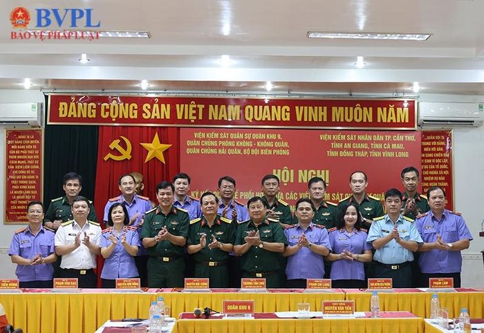  Đại diện lãnh đạo các đơn vị tham gia ký kết.