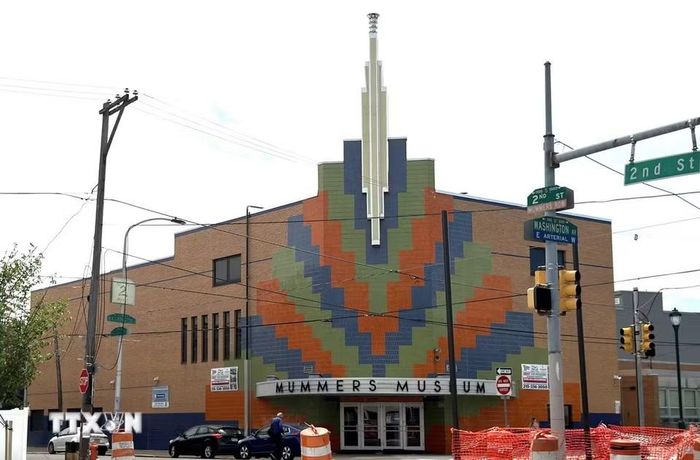 Mummers Museum là một bảo tàng độc đáo ở Philadelphia, nơi lưu giữ và giới thiệu lịch sử của một trong những truyền thống lâu đời và đặc trưng nhất của thành phố. (Ảnh: Ngọc Quang/TTXVN)