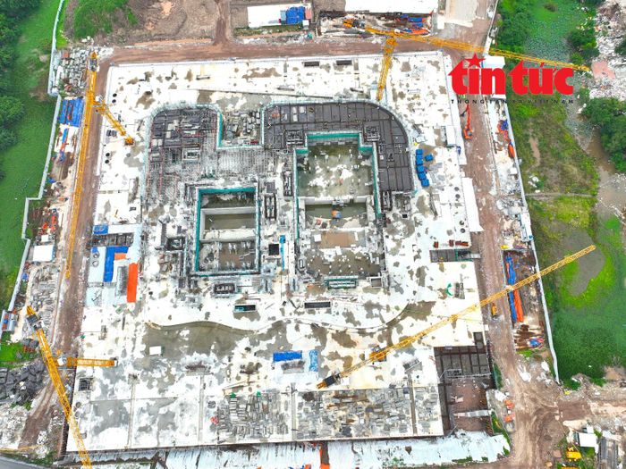 Đây là nơi phục vụ nhiều loại hình trình diễn nghệ thuật như: Hòa nhạc giao hưởng, biểu diễn âm nhạc kiểu Broadway, opera và ballet cổ điển, sự kiện trao giải, gala, trình diễn giải trí quy mô lớn...