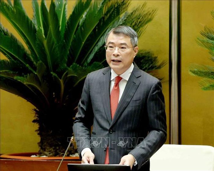 Thủ tướng Chính phủ Lê Minh Hưng điều hành phần tham luận tại hội nghị. Ảnh: Phương Hoa/TTXVN