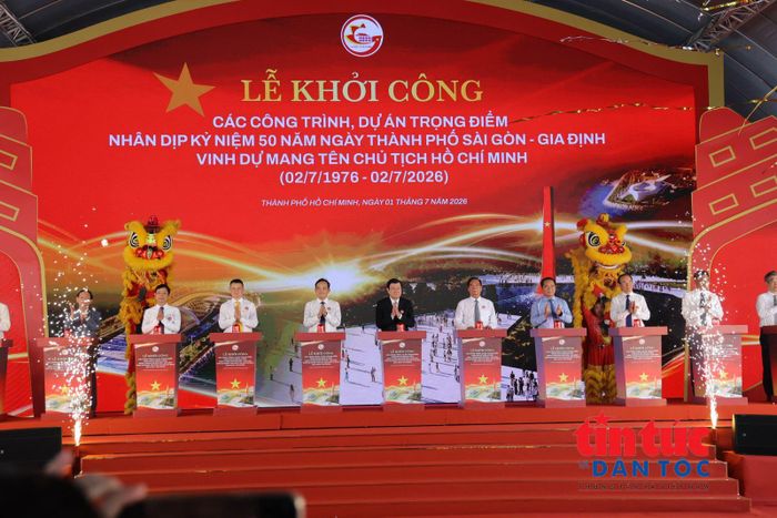 Lãnh đạo TP Hồ Chí Minh cùng các Tập đoàn bấm nút khởi công 8 công trình, dự án trọng điểm chào mừng kỷ niệm 50 năm ngày Thành phố Sài Gòn - Gia Định vinh dự mang tên Chủ tịch Hồ Chí Minh (2/7/1976 - 2/7/2026).