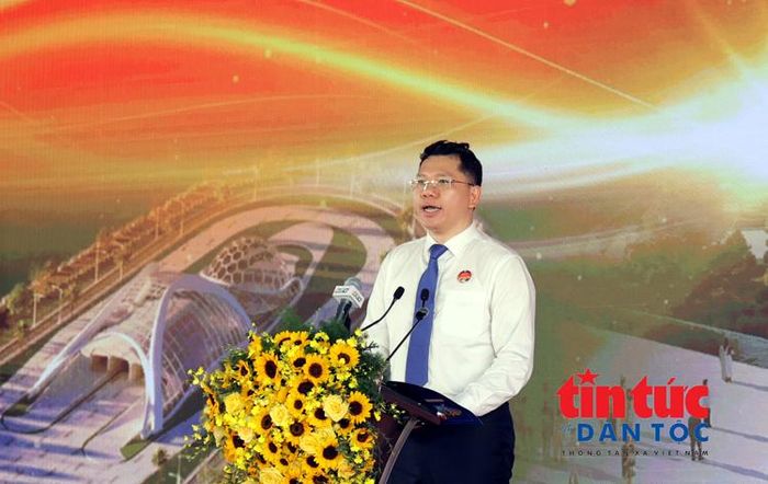 Ông Hoàng Nguyễn Dinh, Phó Chủ tịch UBND TP Hồ Chí Minh phát biểu.