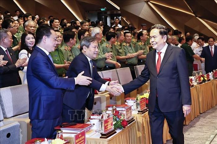 Chủ tịch Quốc hội Trần Thanh Mẫn với đại biểu dự Lễ kỷ niệm. Ảnh: Doãn Tấn/TTXVN