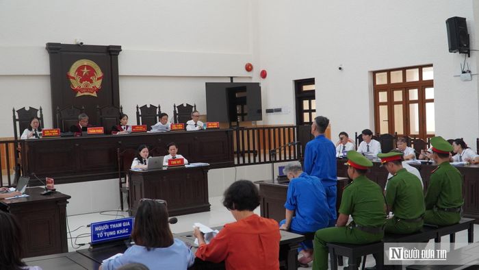 Các bị cáo khai nhận trong quá trình xét xử.