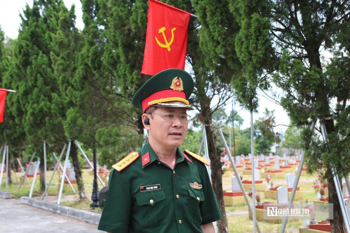 “Đây là khối lượng công việc lớn, đòi hỏi phải thực hiện chặt chẽ, khoa học và đảm bảo sự tôn nghiêm. Với quyết tâm cao và sự phối hợp các lực lượng, Nghệ An phấn đấu hoàn thành toàn bộ việc lấy mẫu hơn 2.300 phần mộ trước tháng 10, góp phần sớm xác định danh tính các liệt sĩ còn thiếu thông tin, đáp ứng mong mỏi của thân nhân và người dân cả nước”, Đại tá Phạm Đình Trung nhấn mạnh.