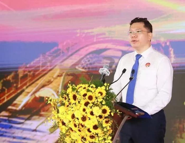 Theo Phó Chủ tịch UBND TP Hồ Chí Minh Hoàng Nguyên Dinh, các công trình khởi công được kỳ vọng tạo đột phá hạ tầng, mở rộng không gian phát triển hướng biển và tăng liên kết vùng. Ảnh: Châu Tuấn.