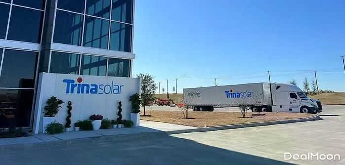 Tập đoàn Trinasolar của Trung Quốc đầu tư xây dựng nhà máy tại Mỹ, nhưng vừa đi vào hoạt động mấy ngày đã phải bán lỗ cho phía Mỹ. Ảnh: DeaMoon.