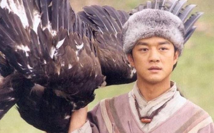 Sau khi tu luyện Cửu Âm Chân Kinh, Quách Tĩnh đưa Giáng Long Thập Bát Chưởng lên đỉnh cao, trở thành một trong những cao thủ mạnh nhất giang hồ.