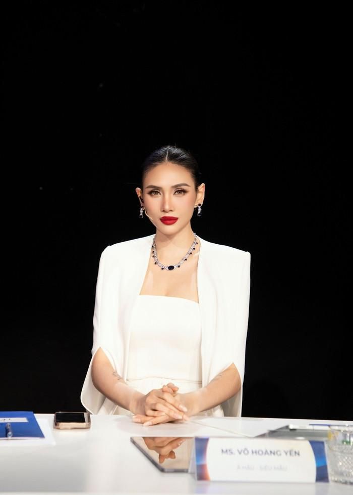 Võ Hoàng Yến thường xuyên xuất hiện với vị trí ban giám khảo tại các cuộc thi hoa hậu.