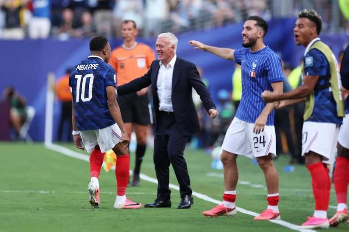 Xem những diễn biến nổi bật nhất của ngày thi đấu thứ 20, khi Erling Haaland và Kylian Mbappe cùng rực sáng, còn Mexico tiếp tục phong độ hoàn hảo. Ảnh: FIFA