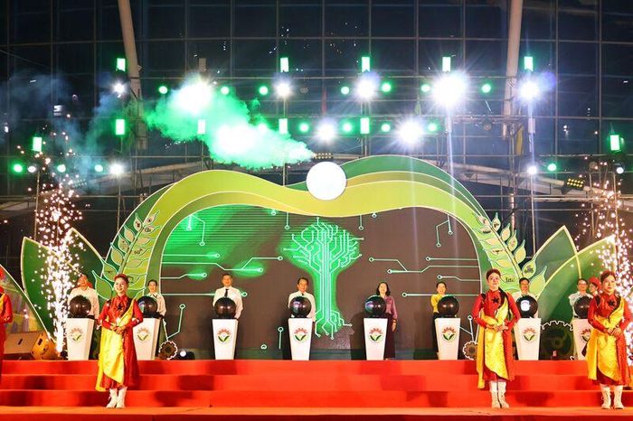 Khai mạc Hội chợ Triển lãm sản phẩm công nghiệp nông thôn – Khơi nguồn đổi mới, thúc đẩy thương hiệu Việt năm 2026. Ảnh: Diễm Phúc