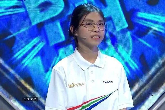 Hoài Thu từng tham gia cuộc thi Đường lên đỉnh Olympia khi học lớp 11. Ảnh: Facebook
