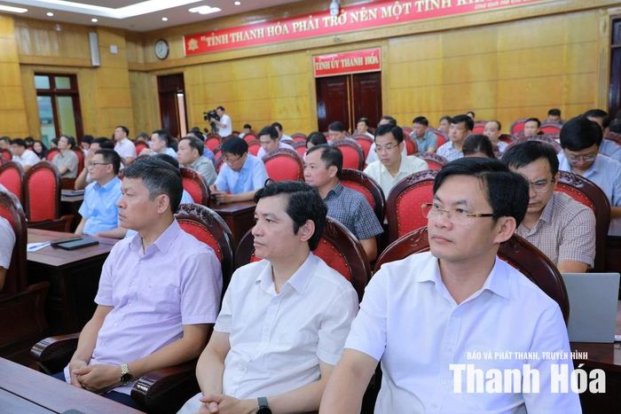 Đại biểu dự hội nghị tại điểm cầu Tỉnh ủy Thanh Hóa.