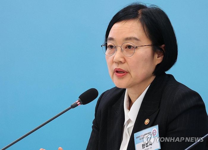 TânThủ tướng Hàn Quốc Han Seong-sook. Ảnh: Yonhap.