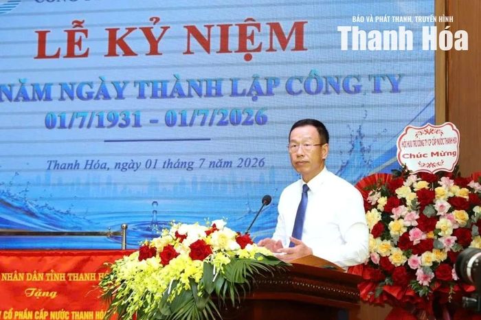 Phó Chủ tịch UBND tỉnh Lê Quang Hùng phát biểu tại lễ kỷ niệm.