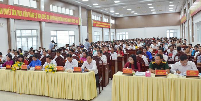 Quang cảnh lễ công bố.