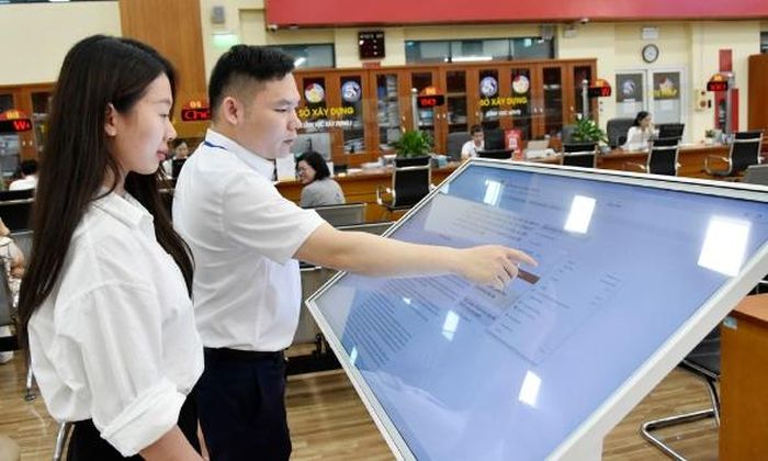 Hạ tầng số tại Trung tâm Phục vụ hành chính công tỉnh đáp ứng nhu cầu giải quyết thủ tục hành chính trực tuyến.