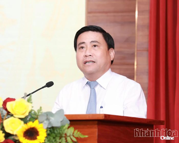 Đồng chí Lâm Đông phát biểu khai mạc vòng chung khảo hội thi. 