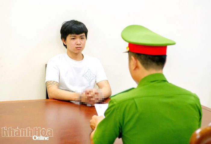 Đối tượng Trần Thanh Duy lúc bị bắt.
