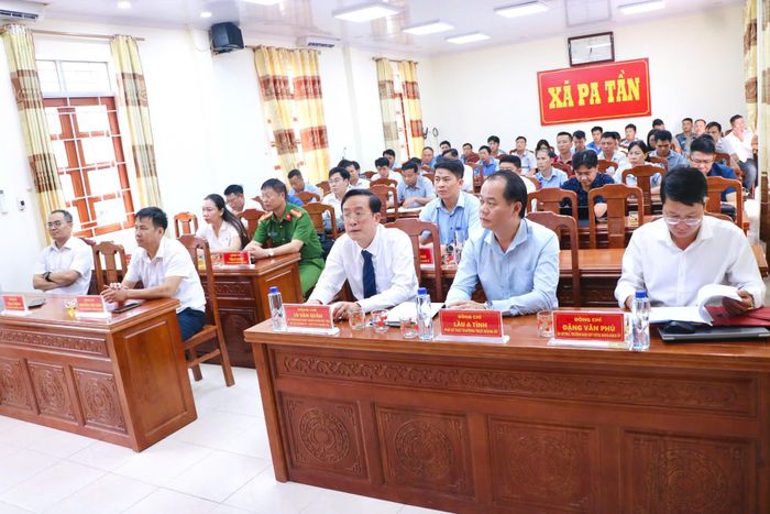 Đại biểu dự hội nghị.