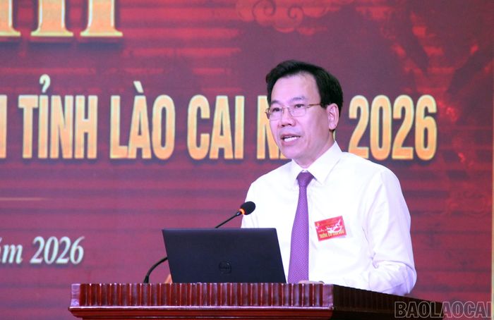 Đồng chí Dương Đức Huy - Ủy viên Ban Thường vụ, Trưởng Ban Tuyên giáo và Dân vận Tỉnh ủy phát biểu khai mạc hội thi.