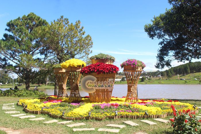 Festival Hoa Đà Lạt là điểm hẹn hấp dẫn của người yêu hoa
