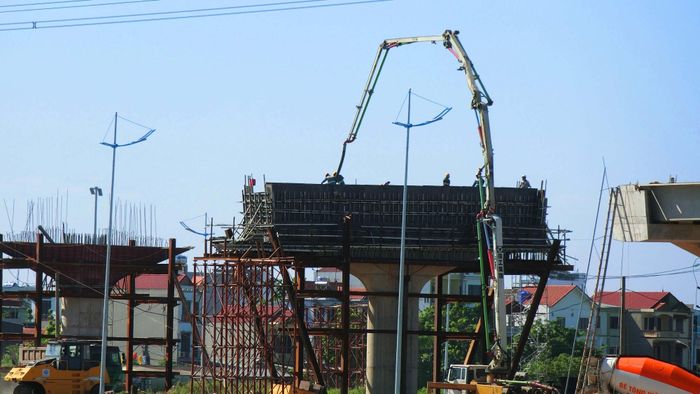 Dự án thực hiện khoảng 36 tháng, dự kiến khai thác vào tháng 6/2028, thời gian thu phí hoàn vốn 21 năm.