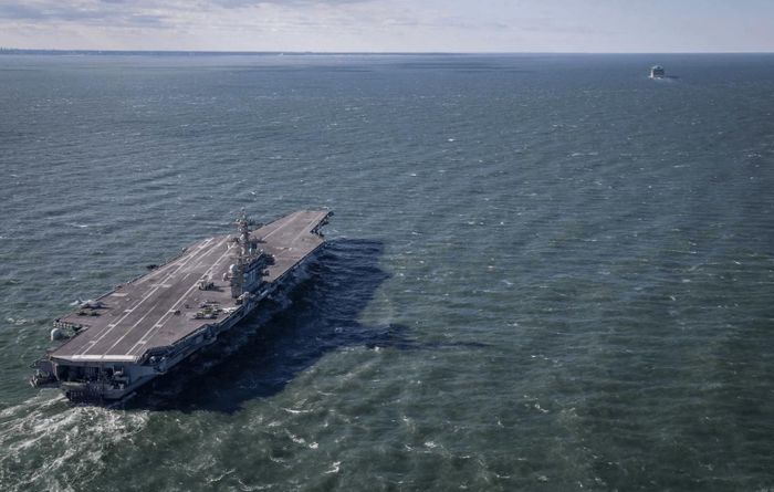 Tàu sân bay USS George H.W. Bush (CVN-77), thuộc lớp Nimitz. Ảnh: Hải quân Mỹ