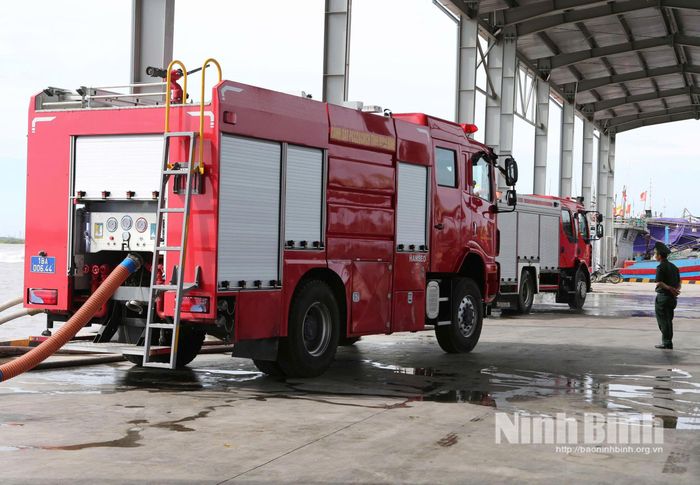 Các phương tiện chuyên dụng được hợp lực góp phần xử lý tốt các tình huống sự cố xảy ra.