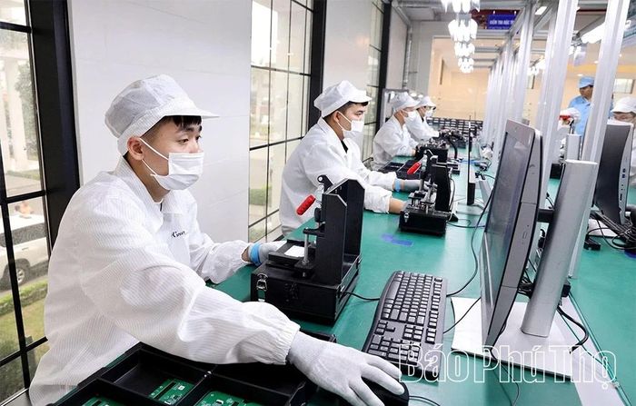 Nhiều dự án đầu tư mới vào các khu công nghiệp trong 6 tháng đầu năm thuộc lĩnh vực điện tử, công nghiệp công nghệ cao.
