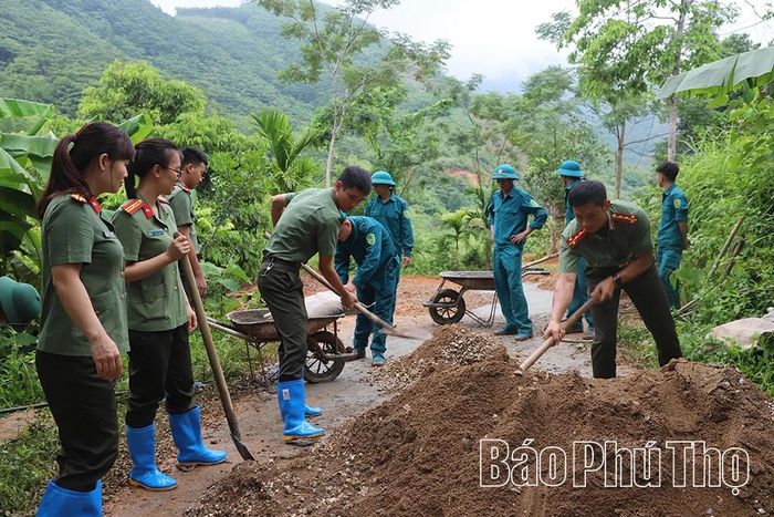Trong đợt ra quân triển khai công tác dân vận năm 2026, UBND xã và các đơn vị sẽ hỗ trợ thôn Vì làm 300 m đường bê tông liên thôn.