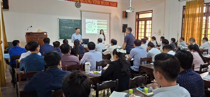 Một buổi học của các học viên Lào tại Trường Chính trị Lê Duẩn - Ảnh: N.V