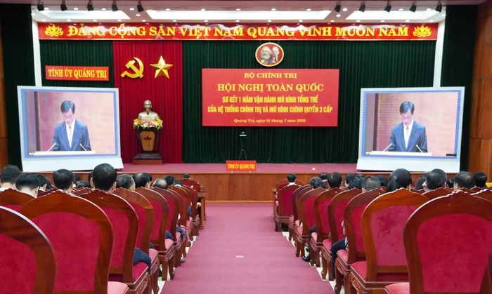 Hội nghị được kết nối trực tuyến đến điểm cầu các xã, phường, đặc khu trên địa bàn tỉnh - Ảnh: X.P