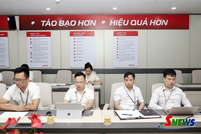 Các đại biểu dự Hội nghị.