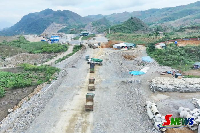 Các đơn vị thi công dự án đường cao tốc Hòa Bình - Mộc Châu (đoạn tuyến thuộc địa bàn tỉnh Sơn La).