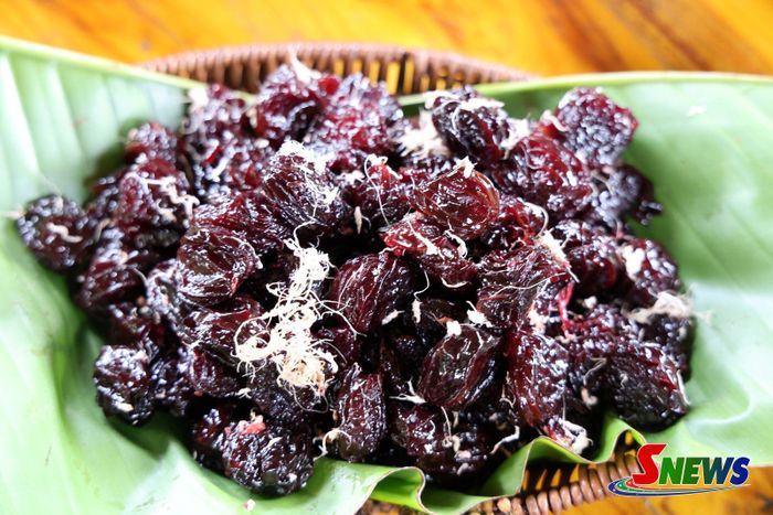 Sản phẩm Ô mai mận của người dân xã Muổi Nọi