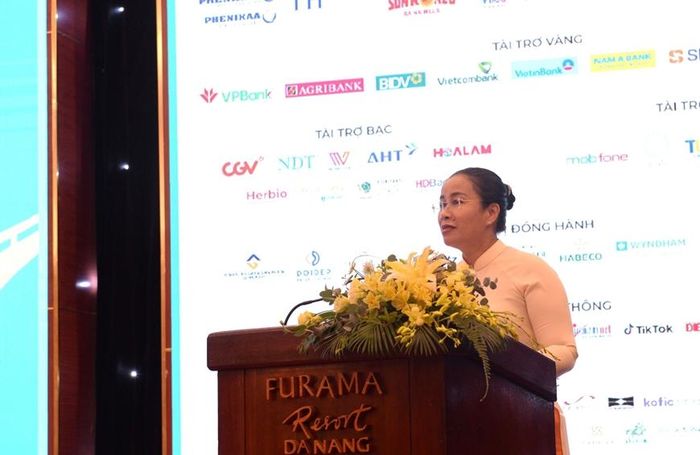 Tiến sĩ Nguyễn Thị Anh Thi, Phó chủ tịch UBND TP Đà Nẵng, Trưởng ban Tổ chức DANAFF IV phát biểu.