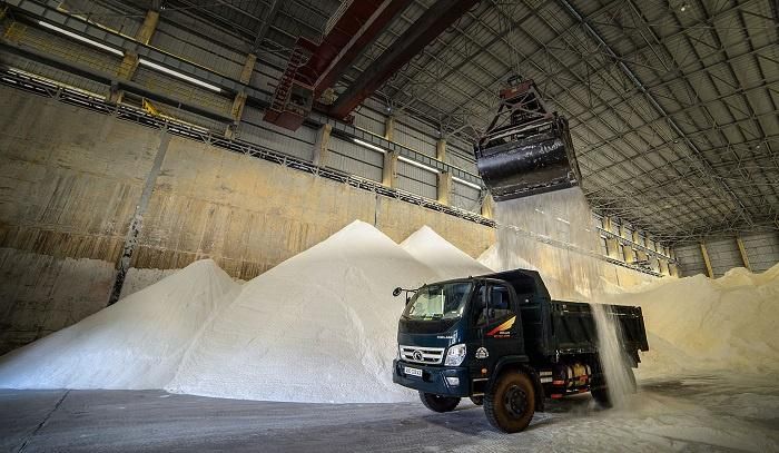 Nhà máy Alumin Nhân Cơ bảo đảm quy trình bốc xếp, giao nhận alumina theo đúng yêu cầu của TKV và hợp đồng tiêu thụ.